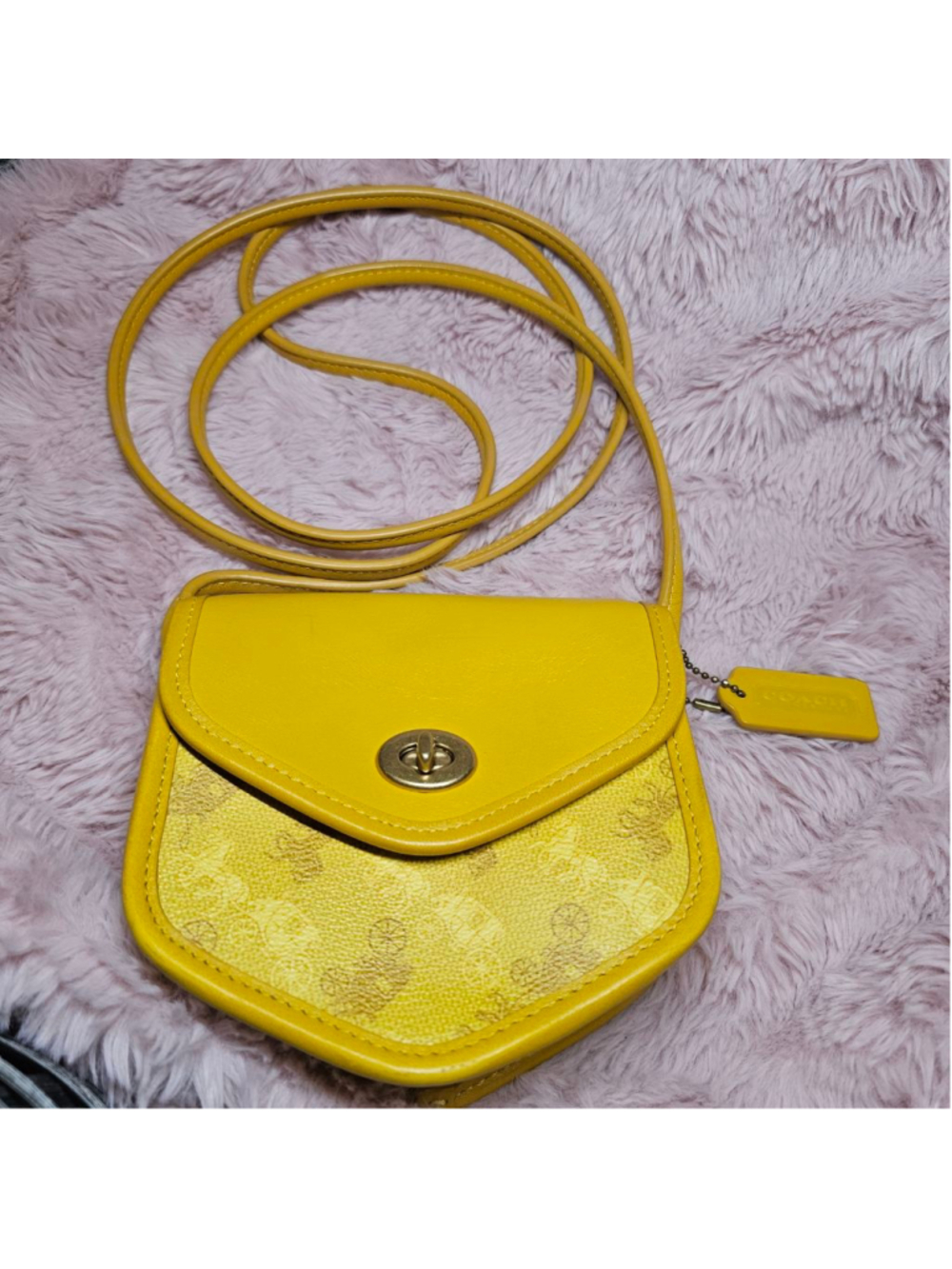 Coach | Turnlock Flap Pouch 15 | Yellow Horse & Carriage Jacquard | Style 2891